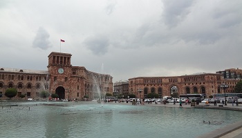Restaurantes de Yerevan  Dónde comer en Yerevan 