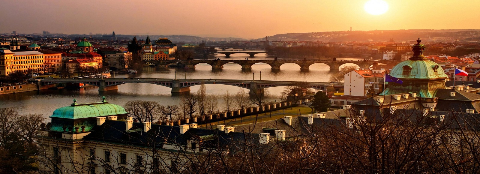 Transfer Offers in Prague. Low Cost Transfers in  Prague 