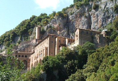 Italia Subiaco  Monasterio de San Benedicto o Gruta Sagrada Monasterio de San Benedicto o Gruta Sagrada Subiaco - Subiaco  - Italia