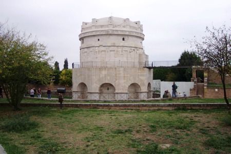 Italia RAVENNA Mausoleo de Teodoro Mausoleo de Teodoro Ravenna - RAVENNA - Italia