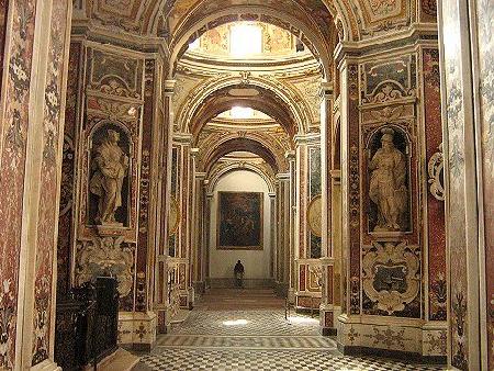 Visitar Iglesia de San Paolo Maggiore