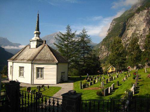 Noruega Geiranger Iglesia de Geiranger Iglesia de Geiranger Geiranger - Geiranger - Noruega