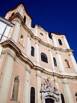 Eslovaquia  Bratislava  Iglesia de la Santísima Trinidad Iglesia de la Santísima Trinidad Bratislava - Bratislava  - Eslovaquia 