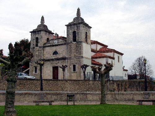 España COLOMBRES Iglesia Parroquial Iglesia Parroquial COLOMBRES - COLOMBRES - España