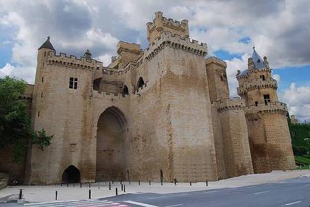 los Reyes de Navarra Castle - Palace