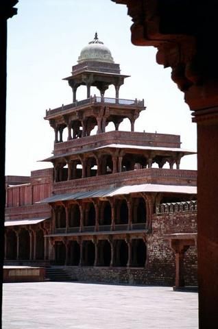 India Fatehpur Sikri  Karawan Serai Karawan Serai Agra - Fatehpur Sikri  - India