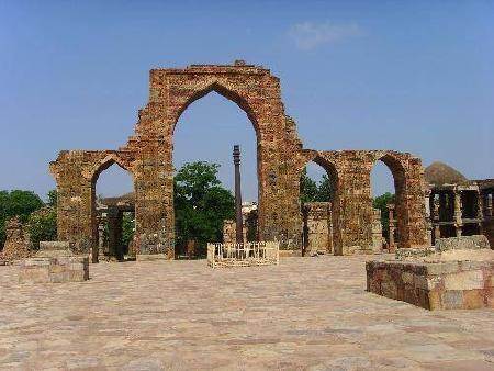 Visitar Mezquita de Quwwatu`l Islam