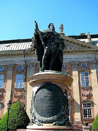 Suecia Estocolmo Estatua del Rey Gustavo Vasa Estatua del Rey Gustavo Vasa Estocolmo - Estocolmo - Suecia