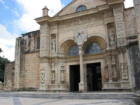 Santa Maria de la Encarnacion Cathedral