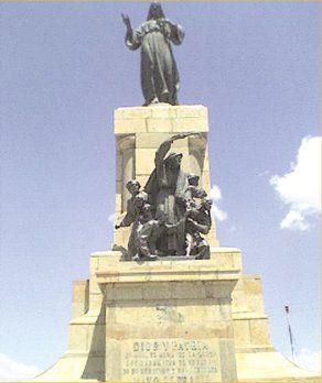 Bolivia Cochabamba  Monumento a las Heroínas de la Coronilla Monumento a las Heroínas de la Coronilla El Mundo - Cochabamba  - Bolivia