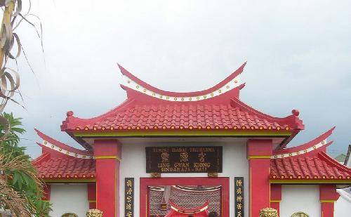 Indonesia Singaraja  Templo Ling Gwan Kiong Templo Ling Gwan Kiong Singaraja - Singaraja  - Indonesia