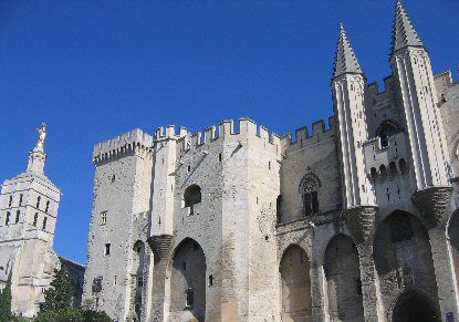 Francia  La Catedral La Catedral Vaucluse -  - Francia