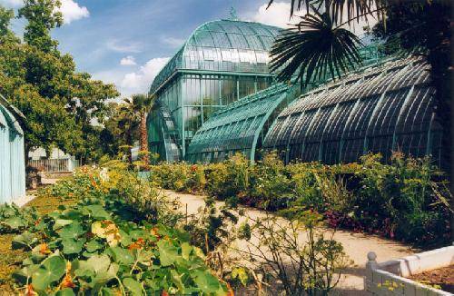 Francia Paris  invernaderos del Jardín Botánico invernaderos del Jardín Botánico Francia - Paris  - Francia