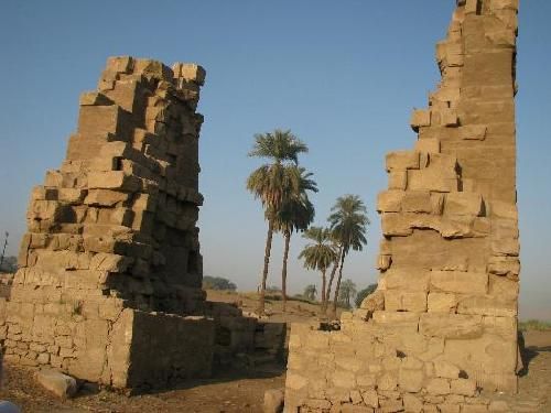 Egipto Medamud Templo de Montu Templo de Montu Medamud - Medamud - Egipto