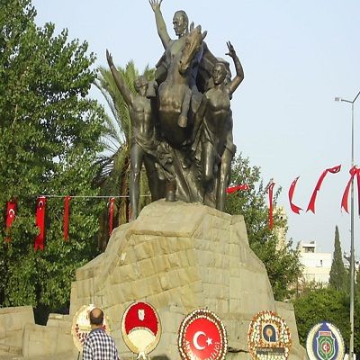Turquía Antalya Estatua de Mustafa Kemal Atatürk Estatua de Mustafa Kemal Atatürk Antalya - Antalya - Turquía