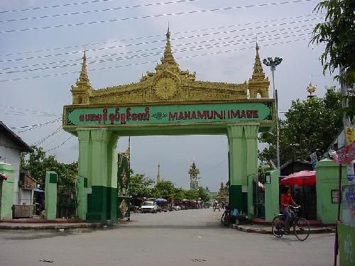 Myanmar Mandalay  Mahamuni Temple Mahamuni Temple Myanmar - Mandalay  - Myanmar