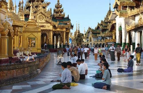 Birmania Rangún Pagoda de Shwedagon Pagoda de Shwedagon Rangún - Rangún - Birmania