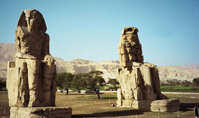 Egipto Orilla Occidental Colosos de Memnon Colosos de Memnon Orilla Occidental - Orilla Occidental - Egipto