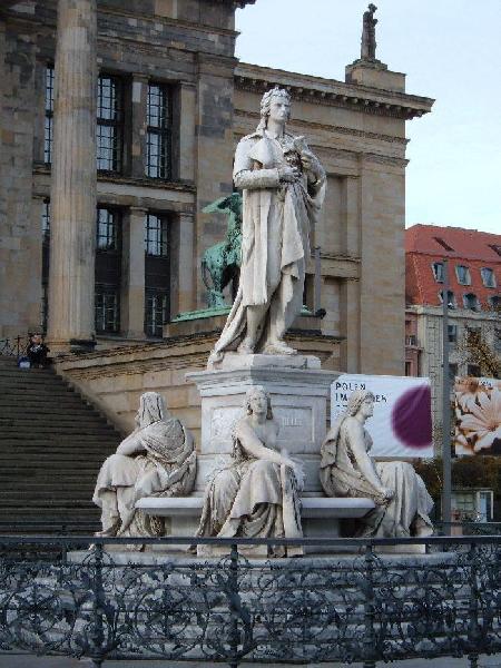 Monumento a Friedrich Schiller