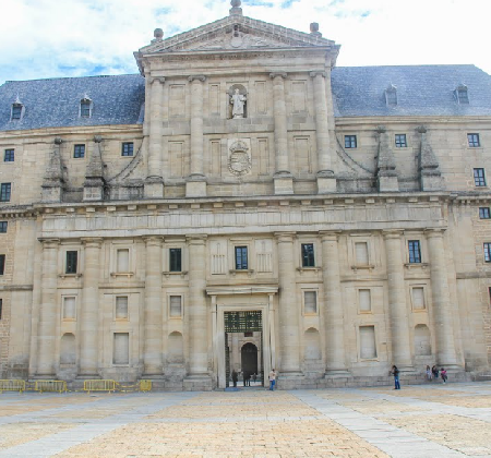 Monasterio y el Palacio de San Lorenz