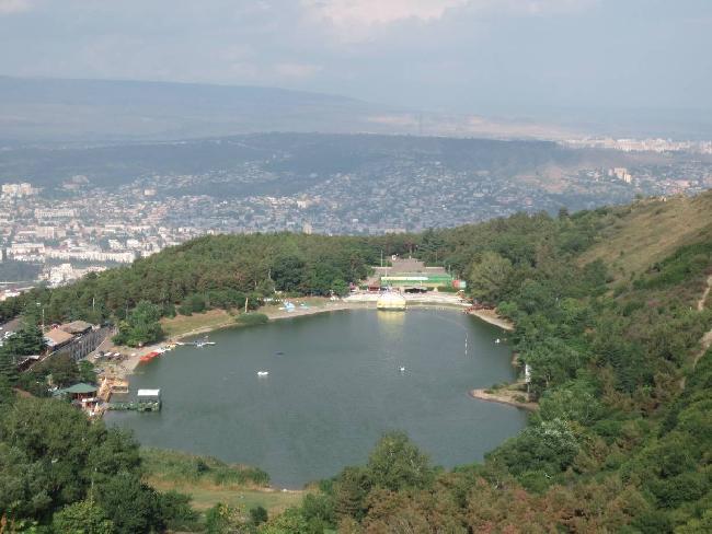 Georgia Tbilisi  Lago de las Tortugas  Lago de las Tortugas  Lago de las Tortugas - Tbilisi  - Georgia