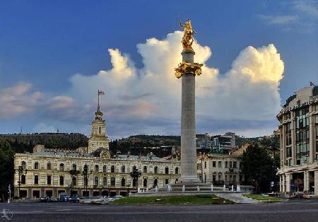 Hoteles cerca de Monumento a la libertad  Tbilisi