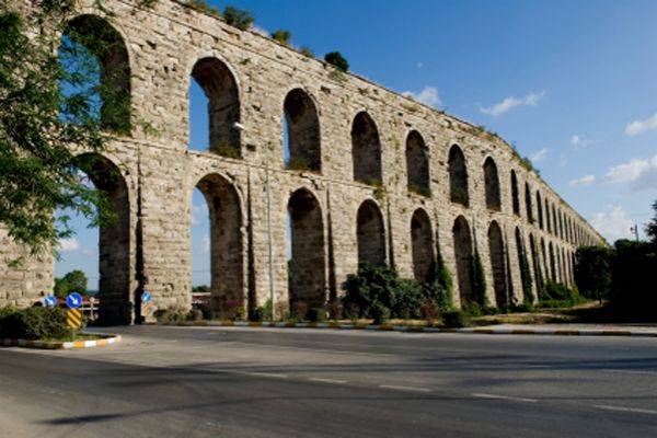 Turquía Estambul Acueducto de Bozdogan Acueducto de Bozdogan Acueducto de Bozdogan - Estambul - Turquía