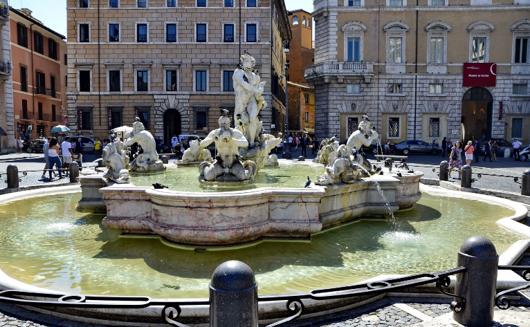 Italia Roma Fontana del Moro Fontana del Moro Lazio - Roma - Italia
