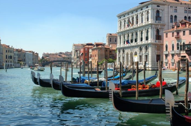Italy Venice Corner - Contarini dei Cavalli Palace Corner - Contarini dei Cavalli Palace Venice - Venice - Italy