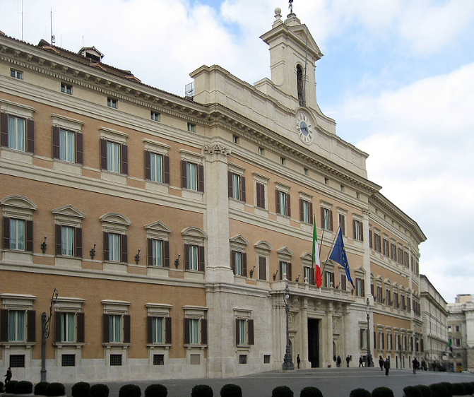 Italia Roma Palacio de Montecitorio Palacio de Montecitorio Palacio de Montecitorio - Roma - Italia