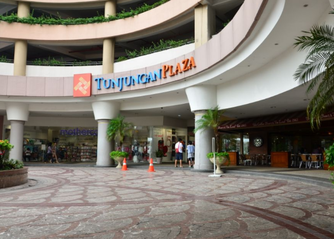 Indonesia Surabaya  Centro comercial Tunjungan Plaza Centro comercial Tunjungan Plaza Indonesia - Surabaya  - Indonesia