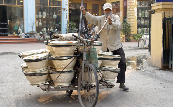 Vietnam Ha Noi  Pueblo de cerámica Bat Trang Pueblo de cerámica Bat Trang Ha Noi - Ha Noi  - Vietnam