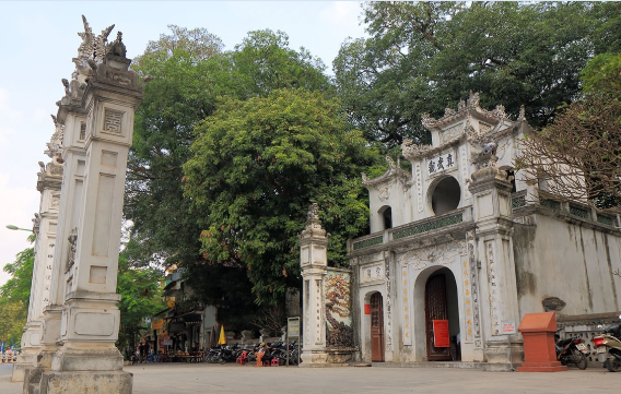 Vietnam Ha Noi  Templo de Quan Thanh Templo de Quan Thanh Vietnam - Ha Noi  - Vietnam