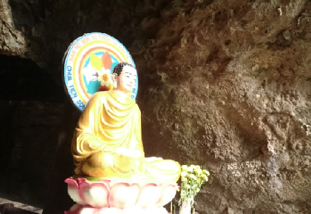 Pagoda de la cueva de Thach Dong