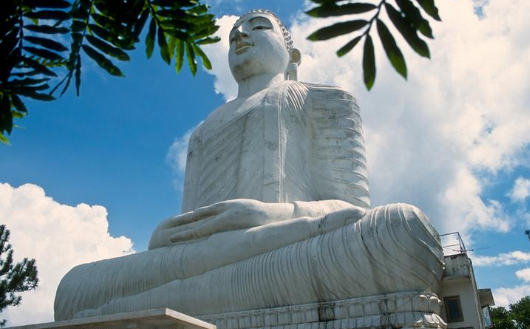 Sri Lanka Kandy  Estatua de Buda Bahirawakanda Vihara Estatua de Buda Bahirawakanda Vihara Sri Lanka - Kandy  - Sri Lanka