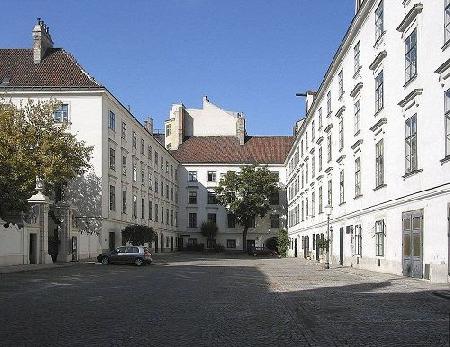 Heiligenkreuzerhof