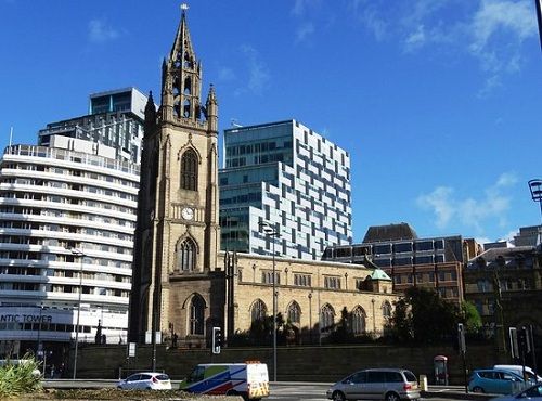 El Reino Unido Liverpool  Iglesia de Nuestra Señora y San Nicolás Iglesia de Nuestra Señora y San Nicolás Merseyside - Liverpool  - El Reino Unido