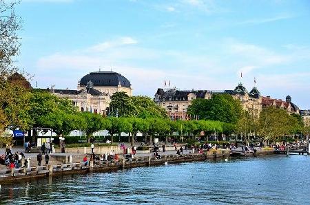 Hoteles cerca de Lago de Paseo  Zurich