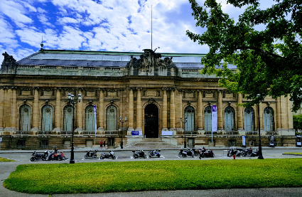 Museo de Arte y de Historia
