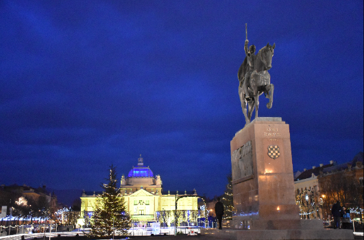 Croacia Zagreb Monumento al Rey Croata Tomislav Monumento al Rey Croata Tomislav Grad Zagreb - Zagreb - Croacia