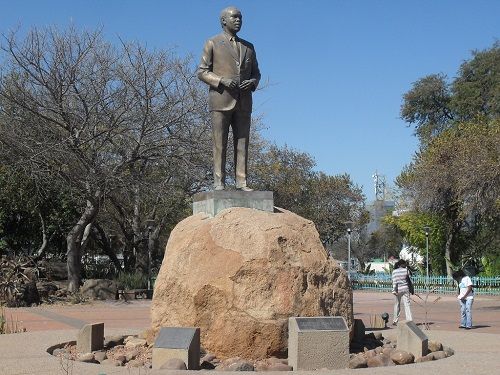 Botsuana Gaborone  Estatua de Sir Seretse Khama Estatua de Sir Seretse Khama Gaborone - Gaborone  - Botsuana