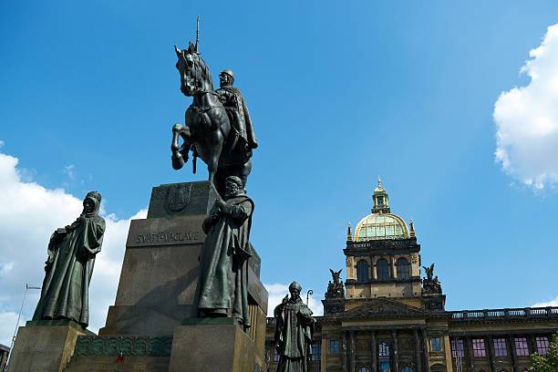 República Checa Praga Monumento a San Venceslao Monumento a San Venceslao Praga - Praga - República Checa