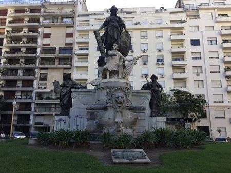 Carlos Pellegrini Statue