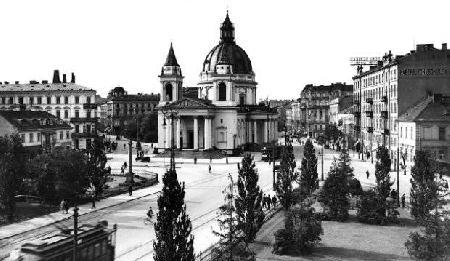 The Three Crosses Square