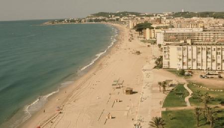 La Pineda beach