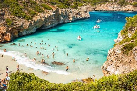 CALA D EN BOU