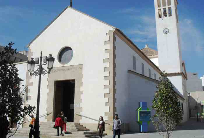 España Roquetas De Mar  Iglesia de la Virgen del Rosario Iglesia de la Virgen del Rosario Roquetas De Mar - Roquetas De Mar  - España