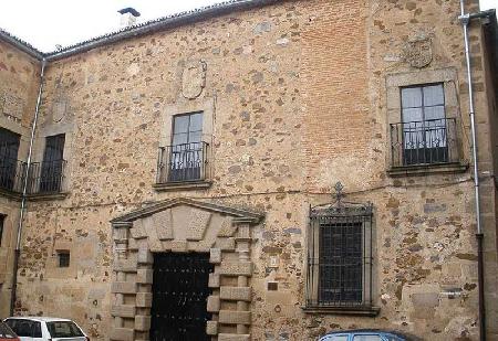 Casa de los Condes de Adanero