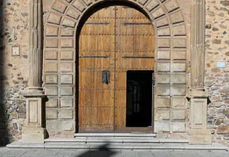 Hoteles cerca de Palacio Episcopal  Cáceres