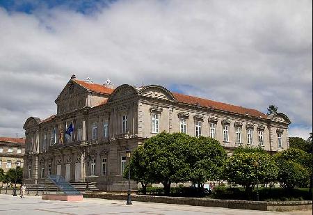 Hoteles cerca de Palacio de la Diputación Provincial  Ourense